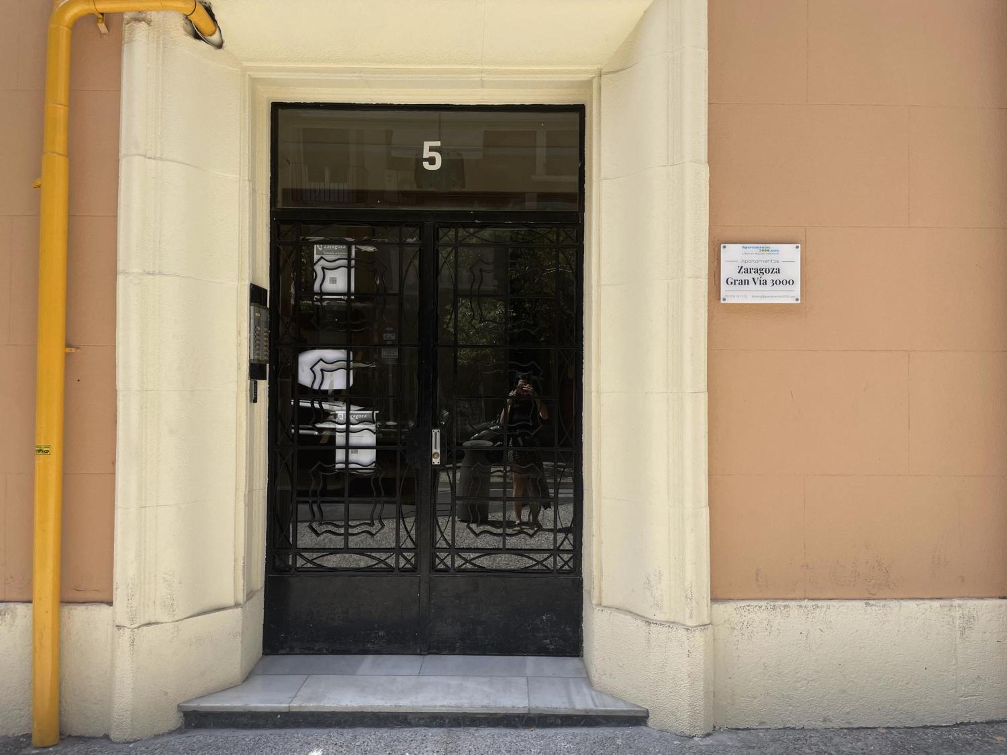 Apartamentos Zaragoza Gran Via 3000 Exterior foto